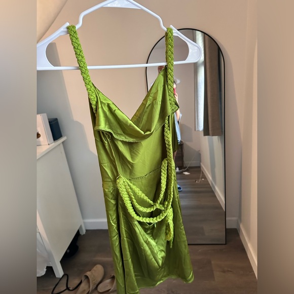 Dress - Picture 2 of 3